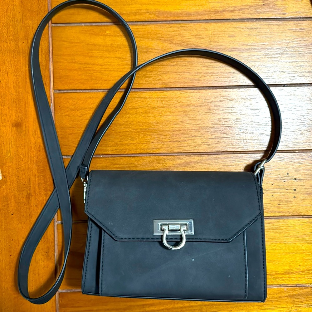 Women’s black crossbody by Savethegirls